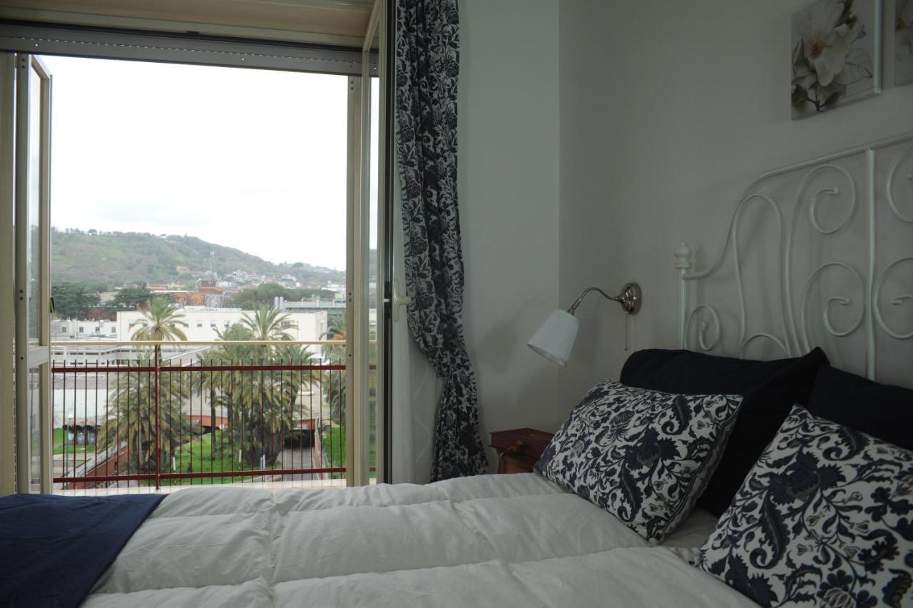 Apartment Oltremarestudios Naples Luaran gambar