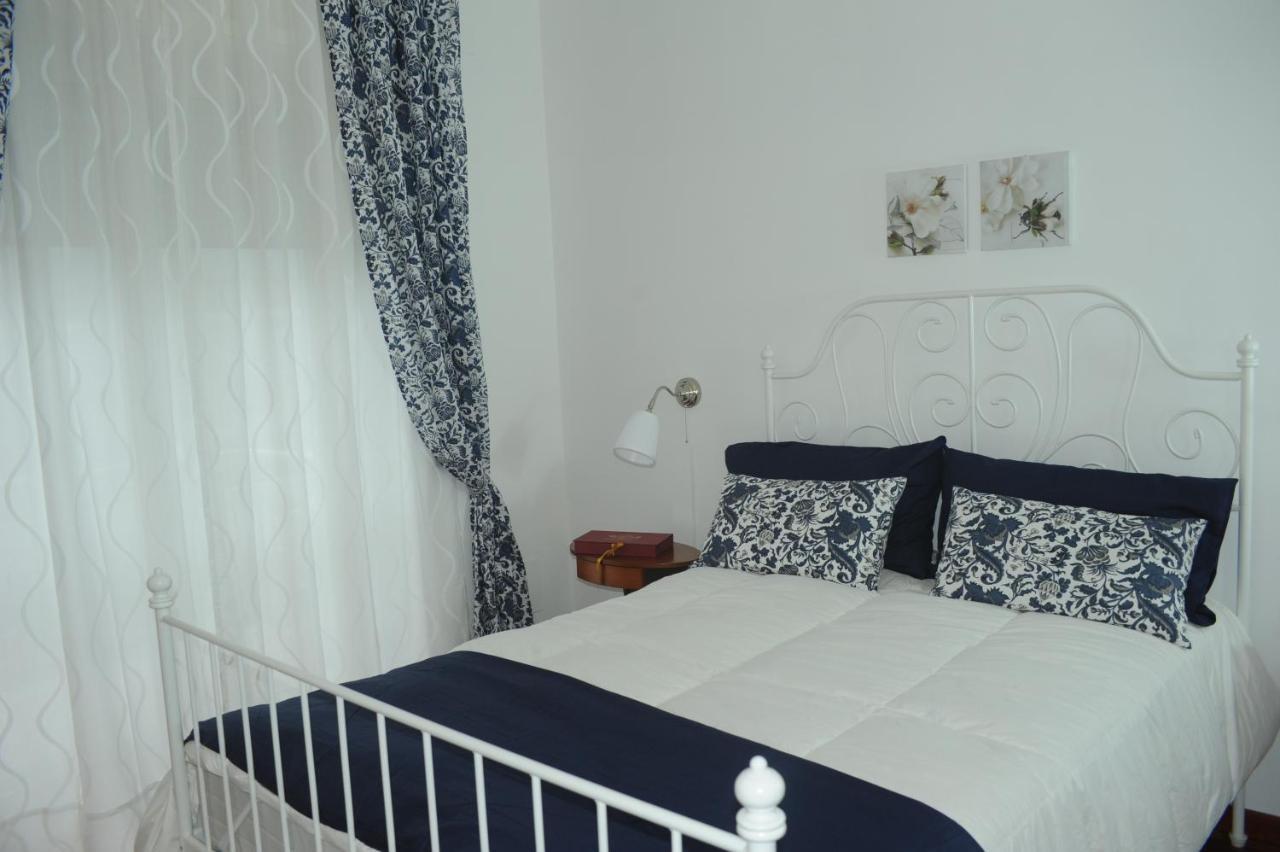 Apartment Oltremarestudios Naples Luaran gambar