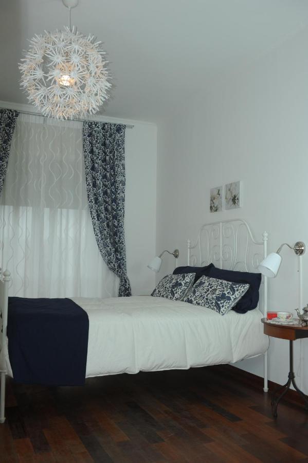 Apartment Oltremarestudios Naples Luaran gambar