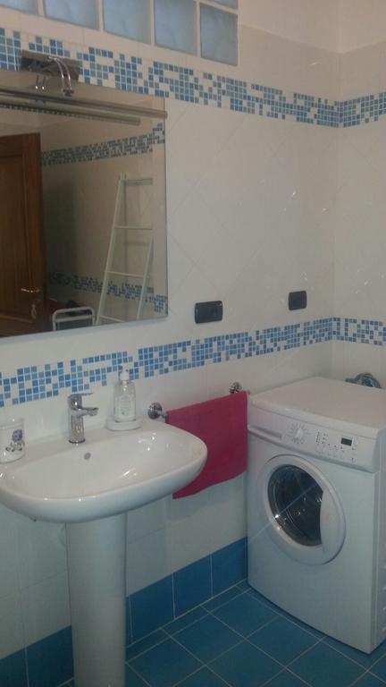 Apartment Oltremarestudios Naples Luaran gambar